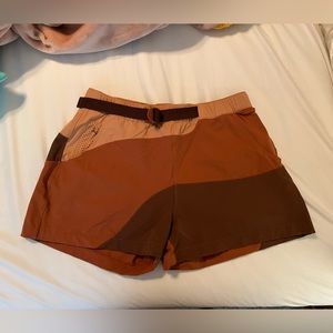 OUTDOOR VOICES Hiking Shorts | Size M